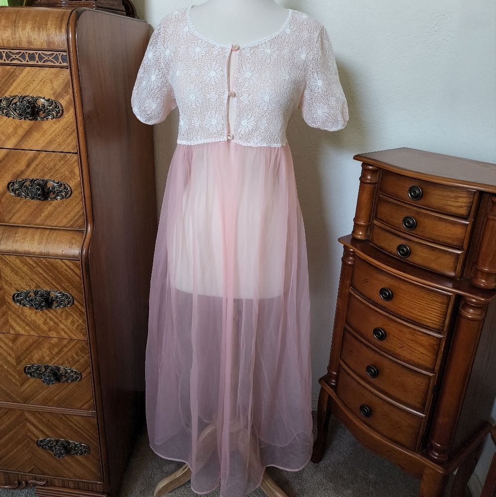 Vintage 60's Floral Lace Sheer Lingerie Nightgown